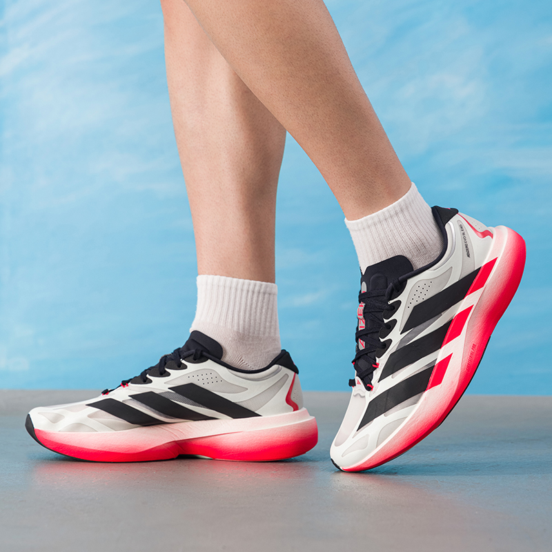 アディダス メンズシューズ オリジナル 軽量 ロードランニン - Lightweight Road Running Shoes のレビューと価格